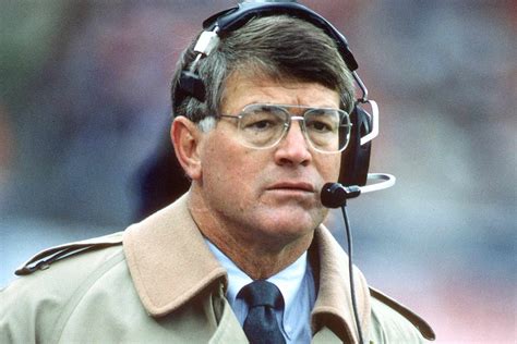 Dan Reeves, Former NFL Coach and Running Back, Dead at 77