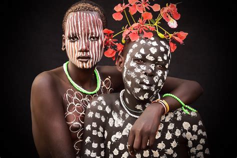 Photographer's Incredible Portraits of the Suri Tribe in Ethiopia