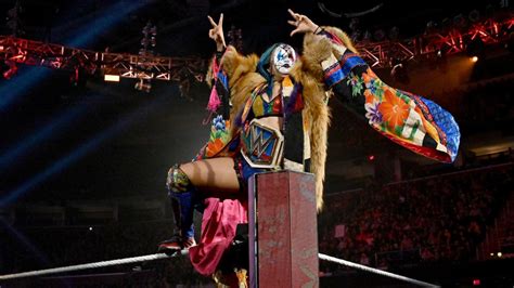 WWE is finally putting Asuka back in the spotlight where she belongs