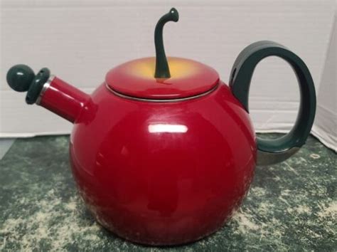 Vintage Copco Enameled Red Apple Whistling Tea Kettle 2 QtsのeBay公認海外通販 ...