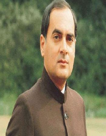 Rajiv Gandhi's Age, Family, Wife, Caste, Biography & More