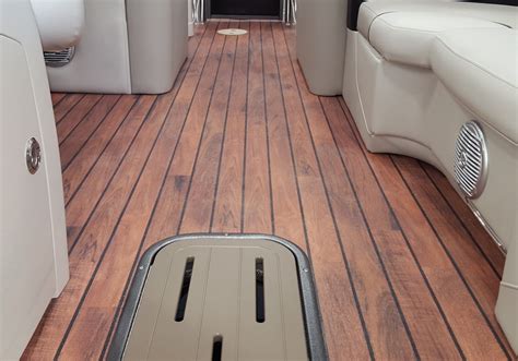 A Guide To Vinyl Flooring For Boats - Flooring Designs