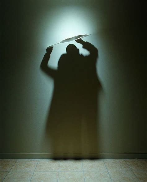 Incredible Light and Shadow Art by Kumi Yamashita (13 Pictures) | Shadow art, Installation art ...