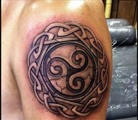 Triskele Tattoo Meaning: Exploring Tattoo Meanings and Their Cultural ...