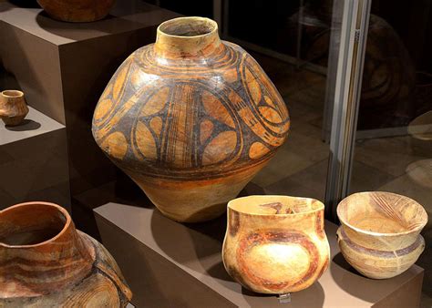 Neolithic Pottery History: 3 Types of Neolithic Pottery - Crafts Hero