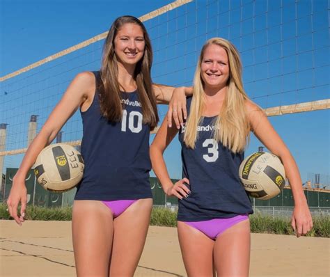 Sand volleyball duo leads the way for the Warriors – El Camino College ...