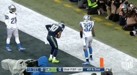 Touchdown Celebration GIFs - Find & Share on GIPHY