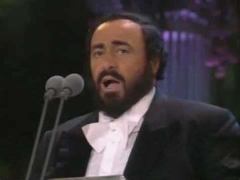 Luciano Pavarotti - Ave Maria - YouTube