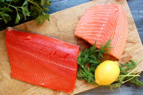 What's the Difference? Farmed vs. Wild Salmon Explained