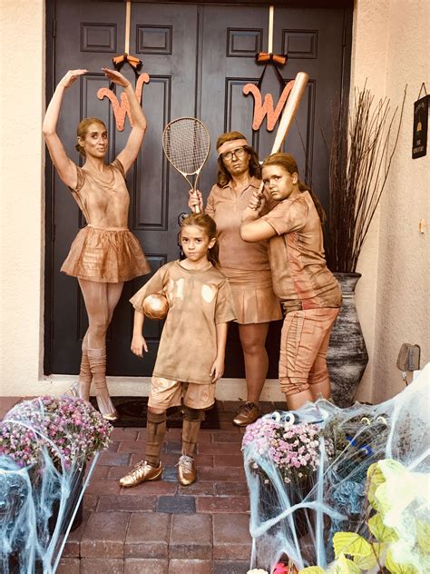 Trophy Family Family Halloween costumes Gold Sports trophy family | Mom costumes, Family ...