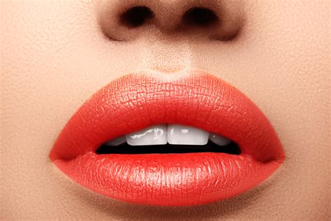 The Sexiest Orange-Red Lipsticks For Every Skin Tone Molly, 43% OFF