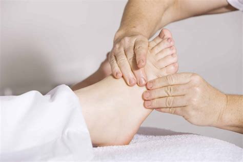 How to Treat Fallen Arches: Treatment and Pain Management - JAWS podiatry