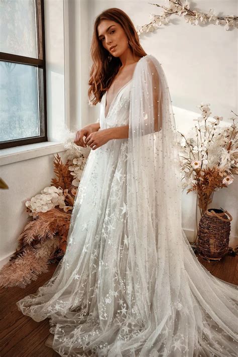 15 Star wedding dresses to obsess over ~ KISS THE BRIDE MAGAZINE