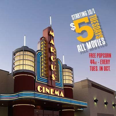 Marcus Cinema. Appleton, WI | アールデコ