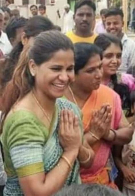 Karnataka elections: Siddaramaiah's daughter-in-law Smitha Rakesh holds ...