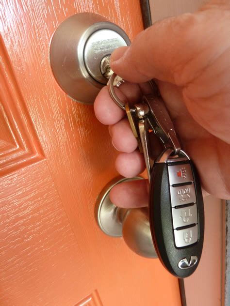 Keyless Door Locks and Keyless Entry Systems