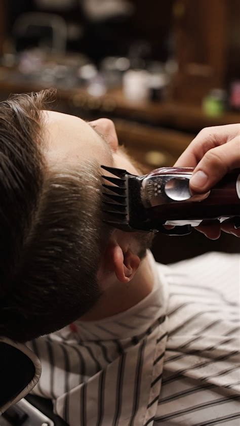 Vidéo gratuite de barbier, coiffeur pour homme, coiffure