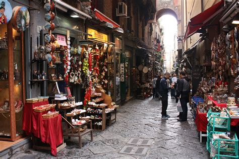 SPACCANAPOLI - THE STREET THAT SPLITS NAPLES IN TWO - All in Italian ...