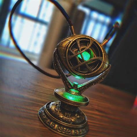 Dr Strange Eye of Agamotto Necklace Metal1/1 Scale LED | Etsy | Eye of ...