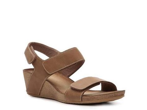 Clarks Alto Madi Wedge Sandal | DSW | Sandals, Wedge sandals, Shoes