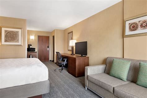 Holiday Inn National Airport/Crystal City, an IHG Hotel Arlington ...