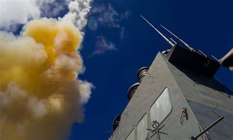 Missile test demonstrates extended range on SM-6 - Military Embedded ...