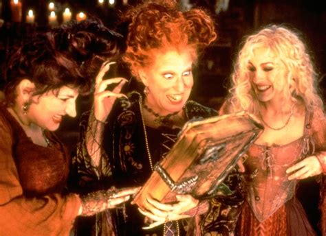 We’re Finally Getting a ‘Hocus Pocus’ Cast Reunion at Bette Midler’s ...