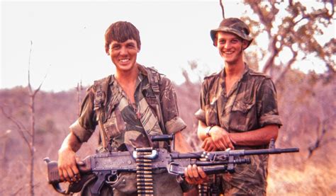 "Selous Scouts" of the Rhodesian Army during the Bush War, 1970s, [1214 x 710] : r/HistoryPorn