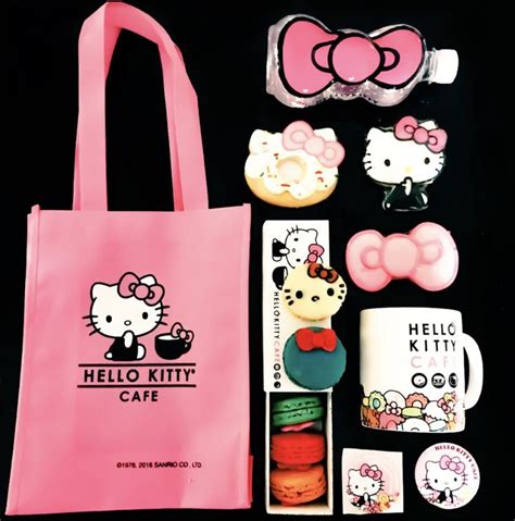 Hello Kitty Cafe REVIEW | Kitty cafe, Hello kitty, Hello kitty merchandise