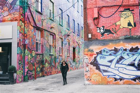 6 Photos to Inspire You To Visit Toronto's Graffiti Alley | ZeebaLife