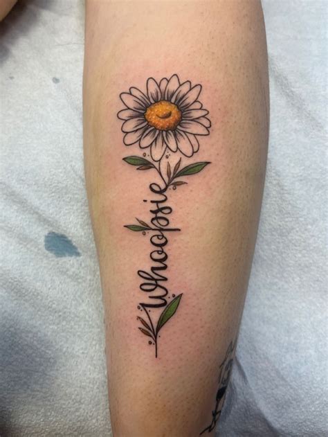 Daisy tattoo | Daisy tattoo, Daisy tattoo designs, Tattoos