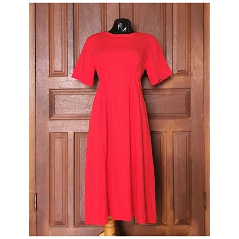 BLOODY RED LINEN DRESS, Fesyen Wanita, Pakaian Wanita, Gaun & Rok di ...