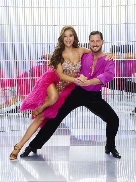 See All the 'Dancing With the Stars' Season 31 Partner Photos