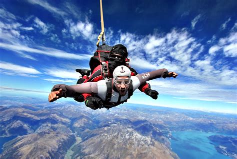 A 15,000ft Skydive In Queenstown | Simon's JamJar