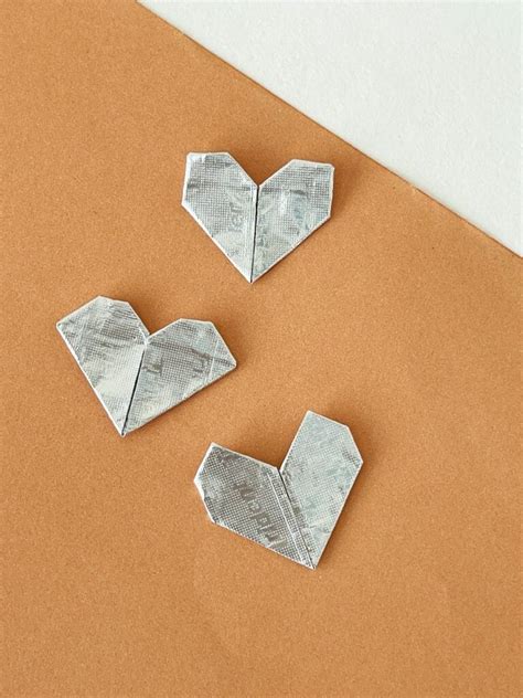 How to Make Gum Wrapper Hearts (Folding Instruction + Video)