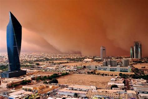 Unbelievable Images: Storm Chaser's Jaw-Dropping Photos of Extreme Weather