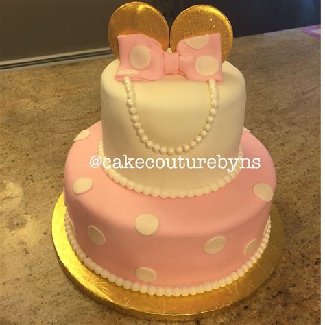 Minnie Mouse cake with gold ears | Minnie party, Minnie mouse cake, Minnie birthday