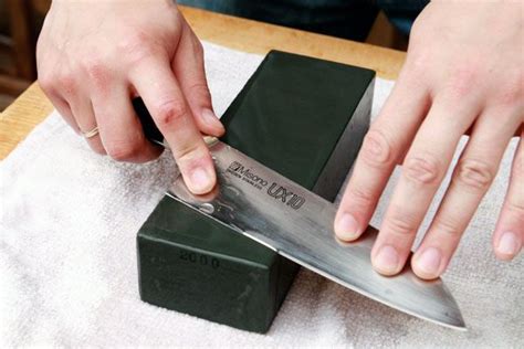 What Grit Whetstone for Kitchen Knives? | Sparks Chef