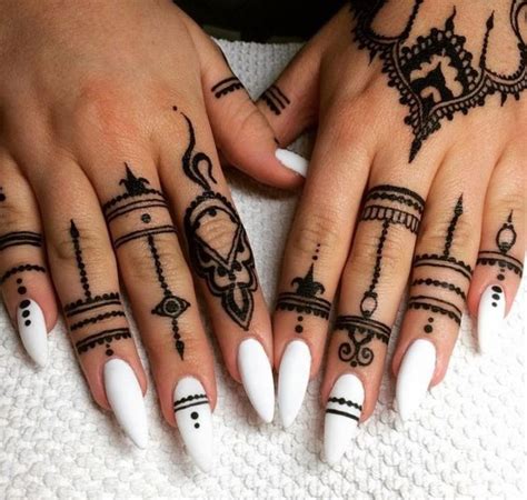 Pin by Selina Herbst on tattus | Henna tattoo designs, Henna tattoo designs hand, Henna inspired ...