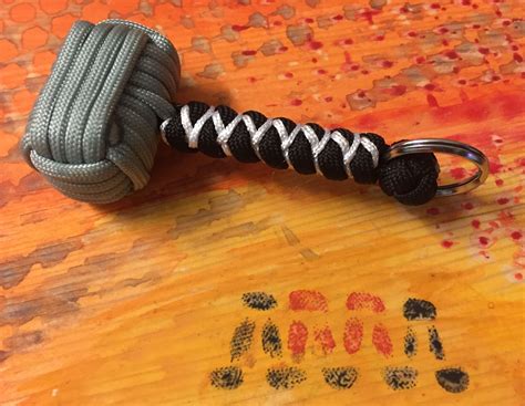 Paracord Keychain - Thors Hammer Big | Paracord projects diy, Paracord diy, Paracord projects