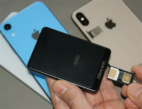 SIMore E-Clips Gold iPhone Dual SIM Adapter » Gadget Flow