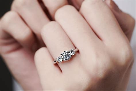 19 Places to Buy Engagement Rings in Singapore