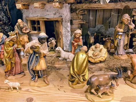 Presepe - The Italian Nativity Scene (+ Where to See Them) - Mom In Italy