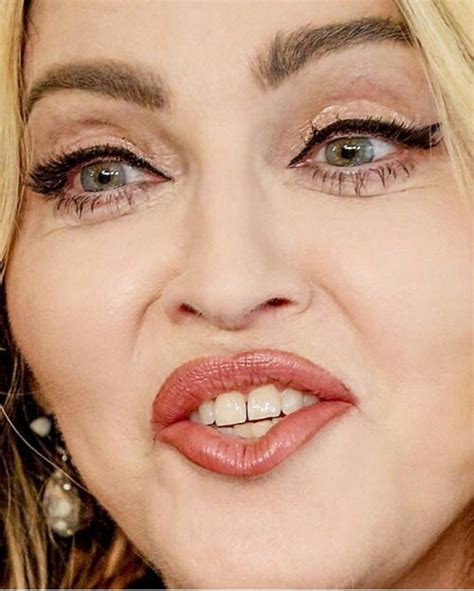 Red Carpet Makeup, Close Up Faces, Bad Teeth, Lady Madonna, Corps ...