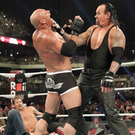 Image - Goldberg get choke by Undertaker.jpg | OfficialWWE Wiki ...