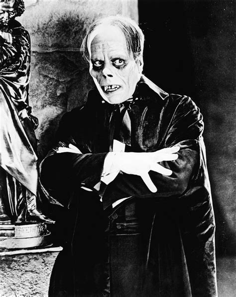 File:ChaneyPhantomoftheOpera.jpg - Wikimedia Commons