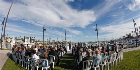 Scarlett Belle Riverboat Weddings | Get Prices for Wedding Venues