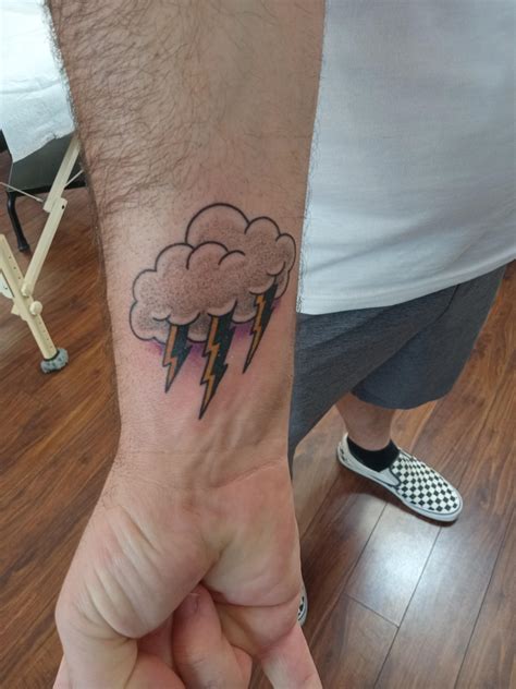 Top 101+ imagen cloud and lightning tattoo - abzlocal fi