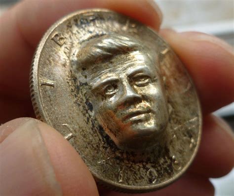 FIRST ISSUE 1964 RAISED SILVER KENNEDY HALF DOLLAR PUNCHED 3-D LTD ISSUE NOVELTY | Gold and ...