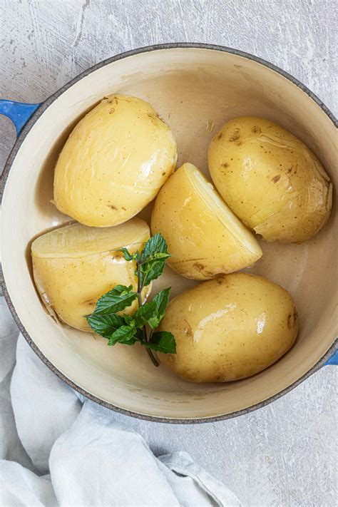 How To Boil Potatoes - Recipes From A Pantry